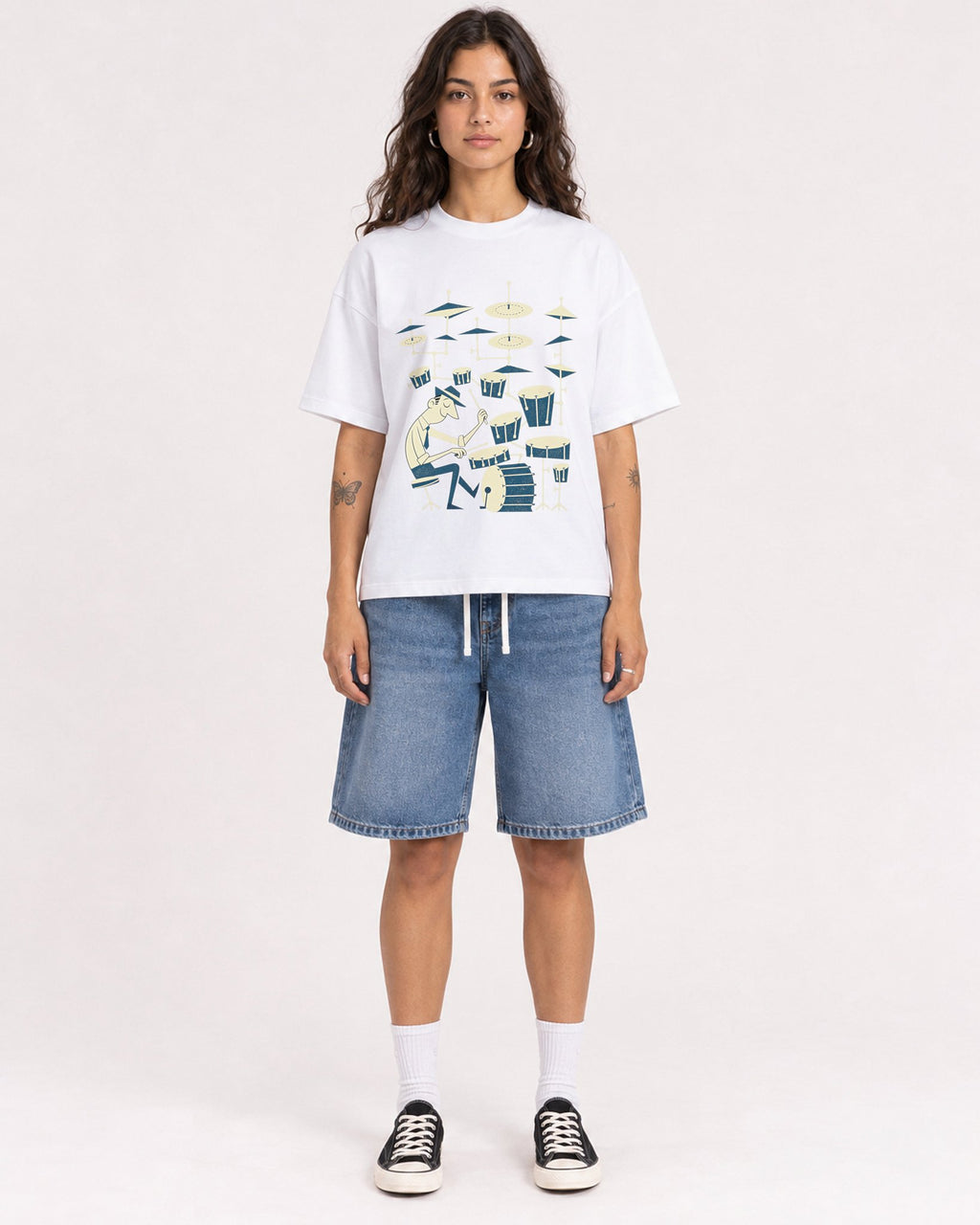 Mockup Boxy Heavyweight Tee White female full-body 06