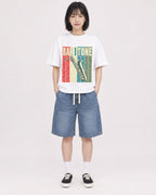 Mockup Boxy Heavyweight Tee White female full-body 11