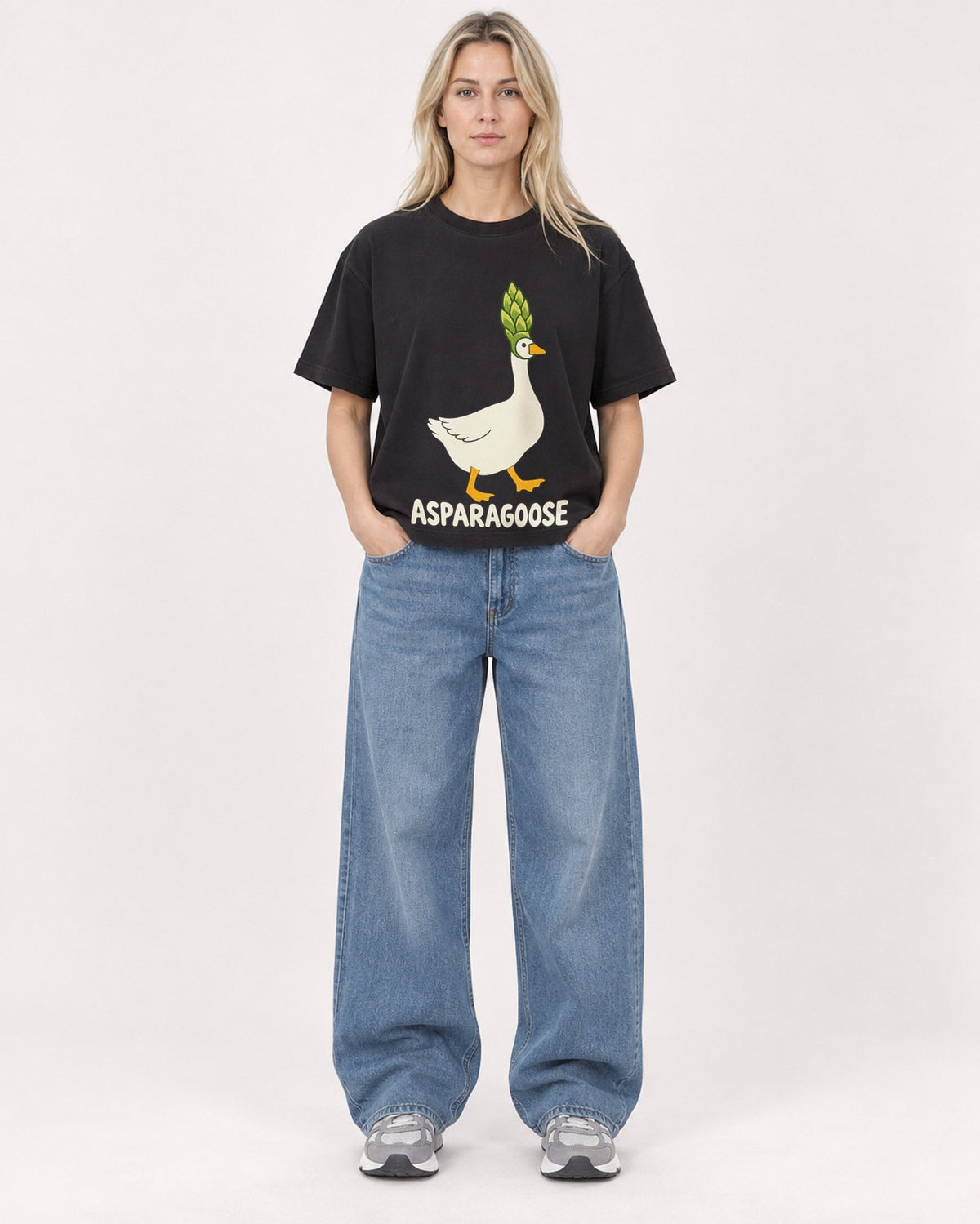 Mockup Boxy Heavyweight Tee Black female full-body 08