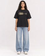Mockup Boxy Heavyweight Tee Black female full-body 07