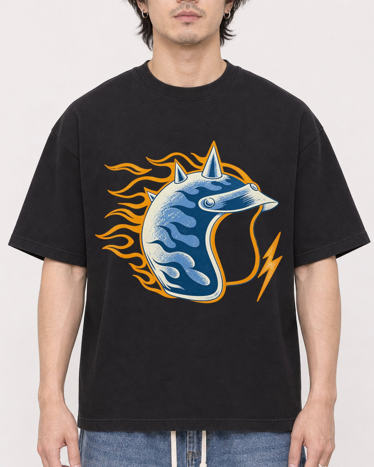 Mockup Boxy Heavyweight Tee Black male close-up 03