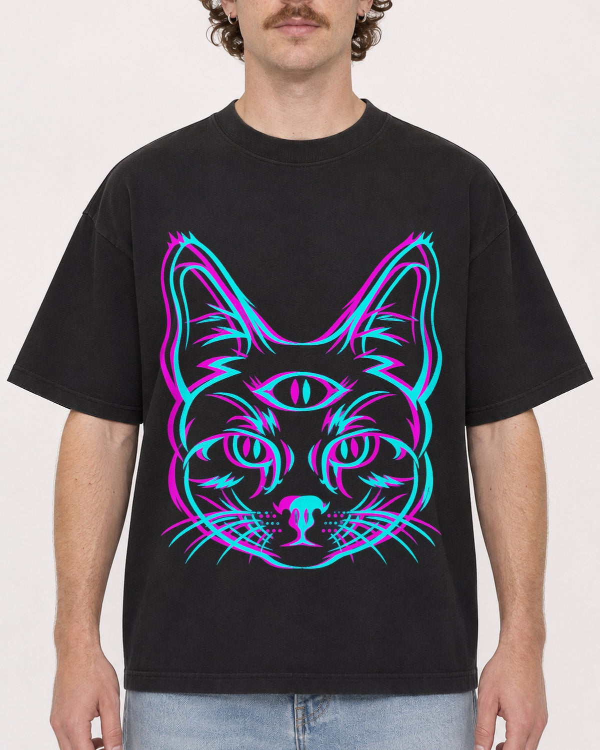 Mockup Boxy Heavyweight Tee Black male close-up 09