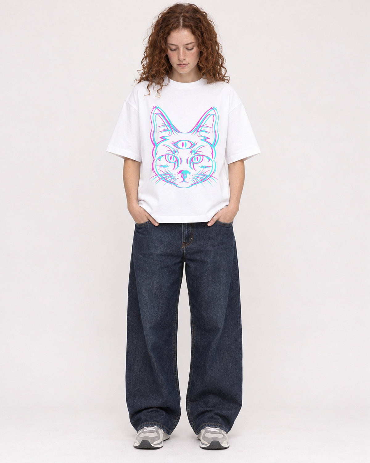 Mockup Boxy Heavyweight Tee White female full-body 09