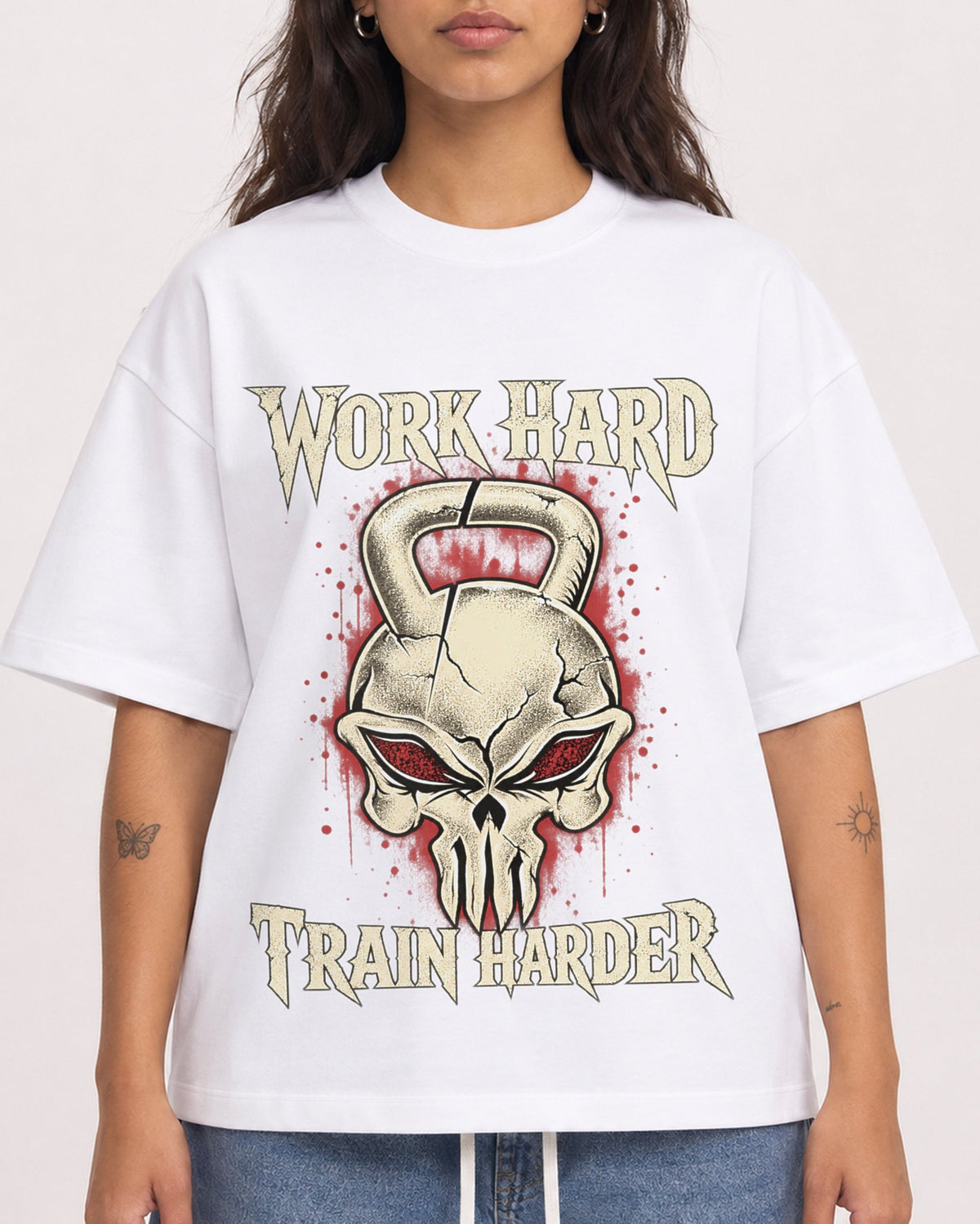 Mockup Boxy Heavyweight Tee White female close-up 06