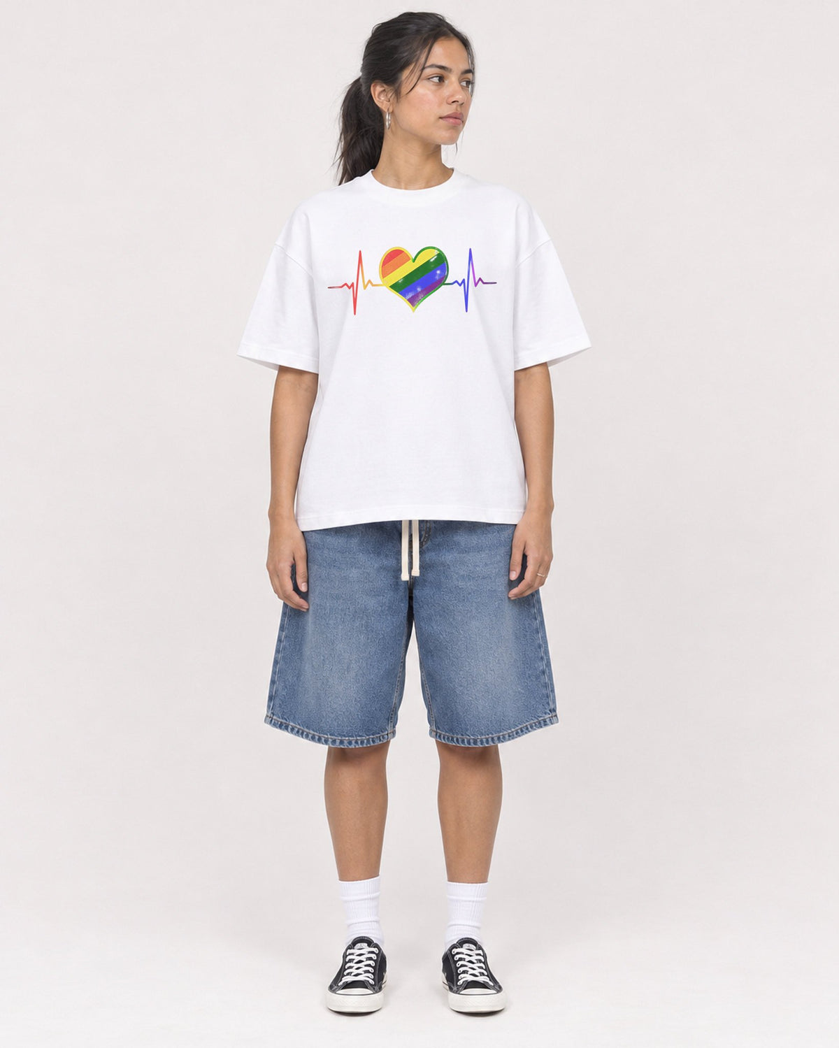 Mockup Boxy Heavyweight Tee White female full-body 16