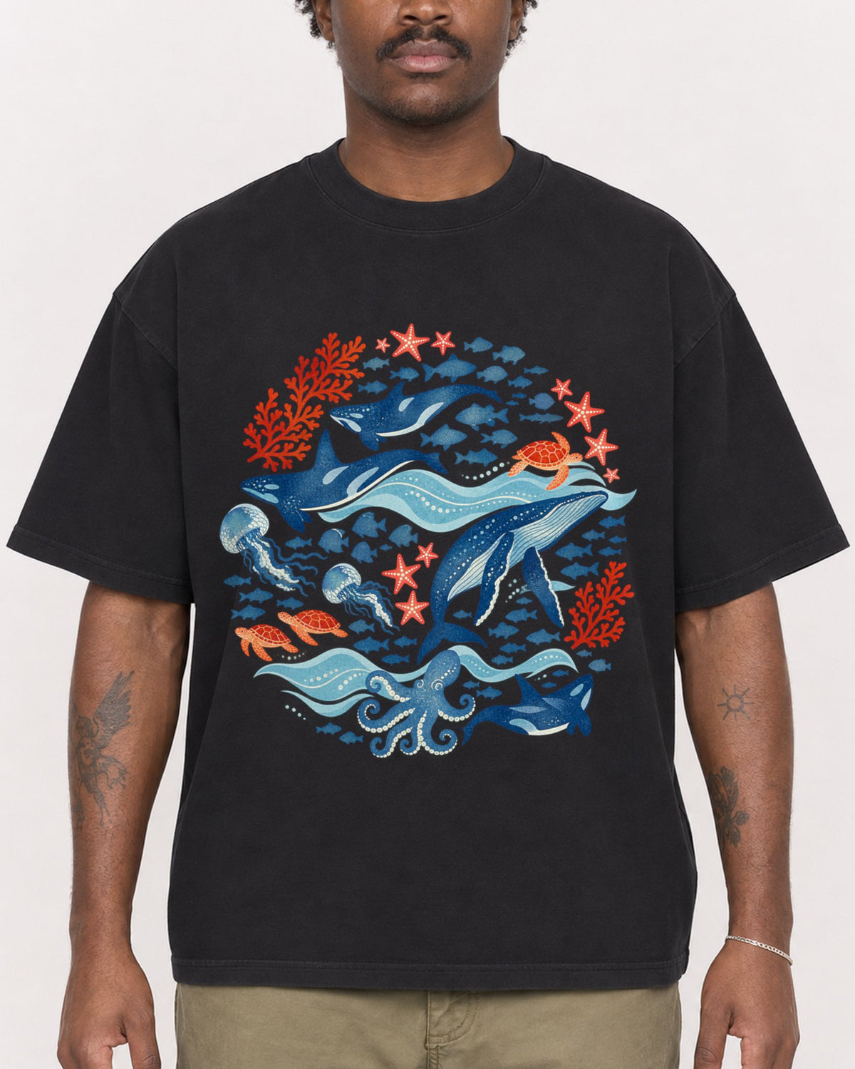 Mockup Boxy Heavyweight Tee Black male close-up 24