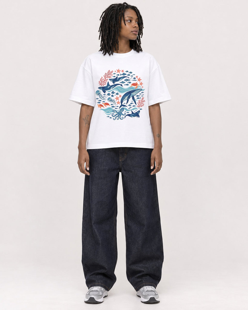 Mockup Boxy Heavyweight Tee White female full-body 24