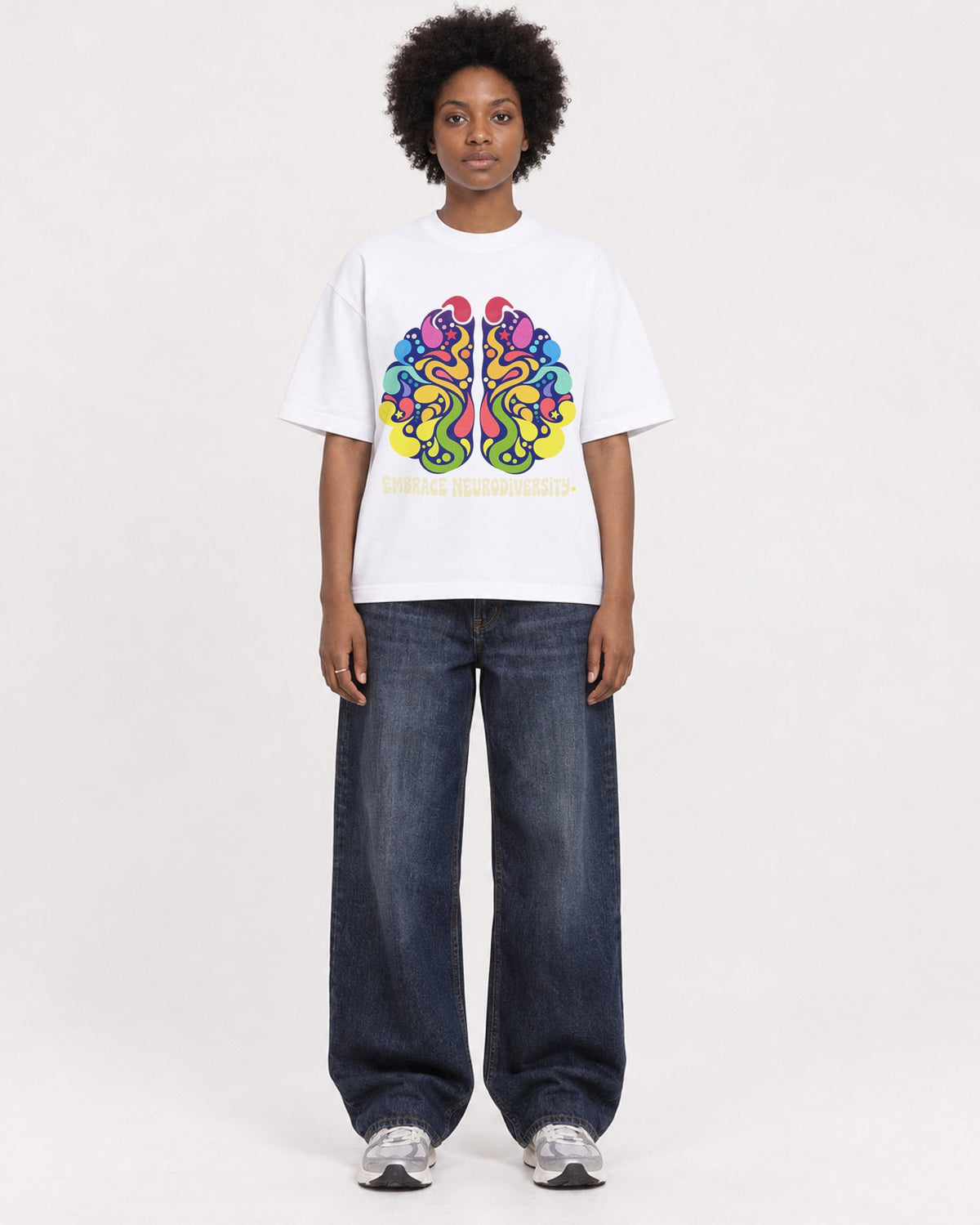 Mockup Boxy Heavyweight Tee White female full-body 14