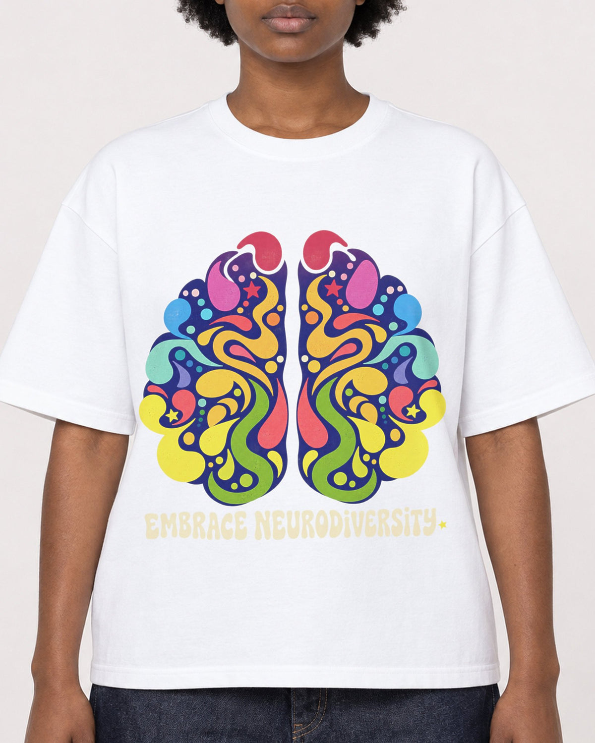 Mockup Boxy Heavyweight Tee White female close-up 14