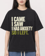 Mockup Boxy Heavyweight Tee Black female close-up 01