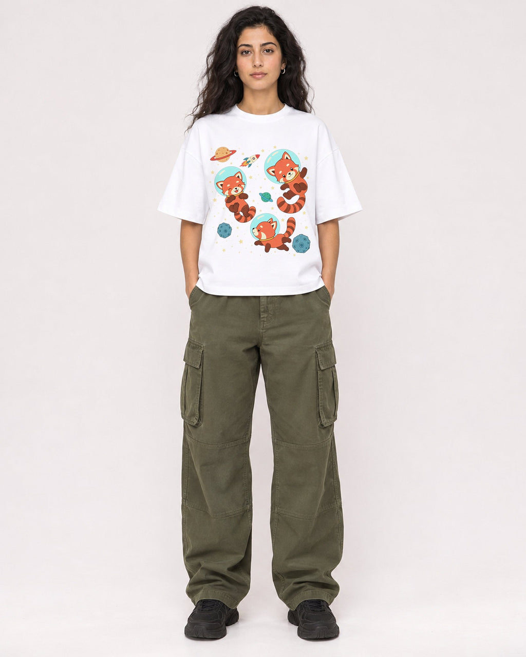 Mockup Boxy Heavyweight Tee White female full-body 07
