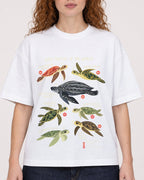 Mockup Boxy Heavyweight Tee White female close-up 09