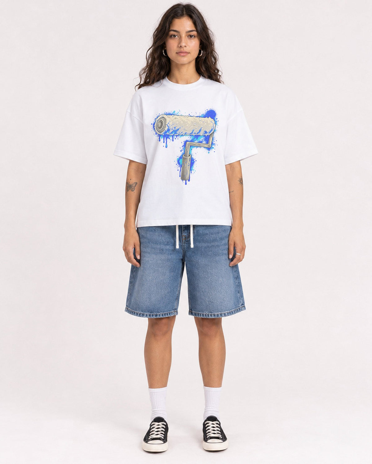 Mockup Boxy Heavyweight Tee White female full-body 06