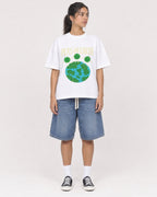 Mockup Boxy Heavyweight Tee White female full-body 16