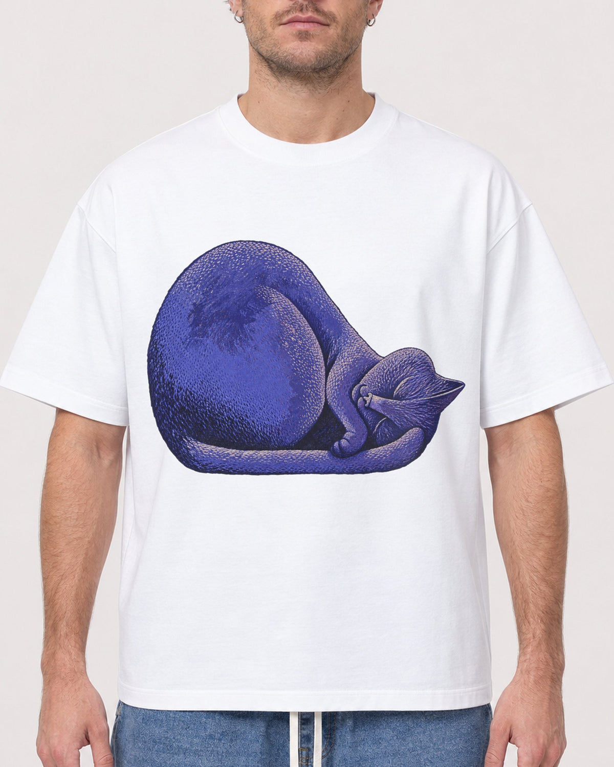 Mockup Boxy Heavyweight Tee White male close-up 08