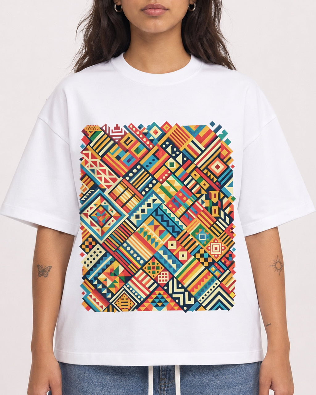 Mockup Boxy Heavyweight Tee White female close-up 06