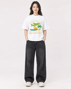 Mockup Boxy Heavyweight Tee White female full-body 03