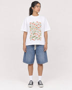 Mockup Boxy Heavyweight Tee White female full-body 16
