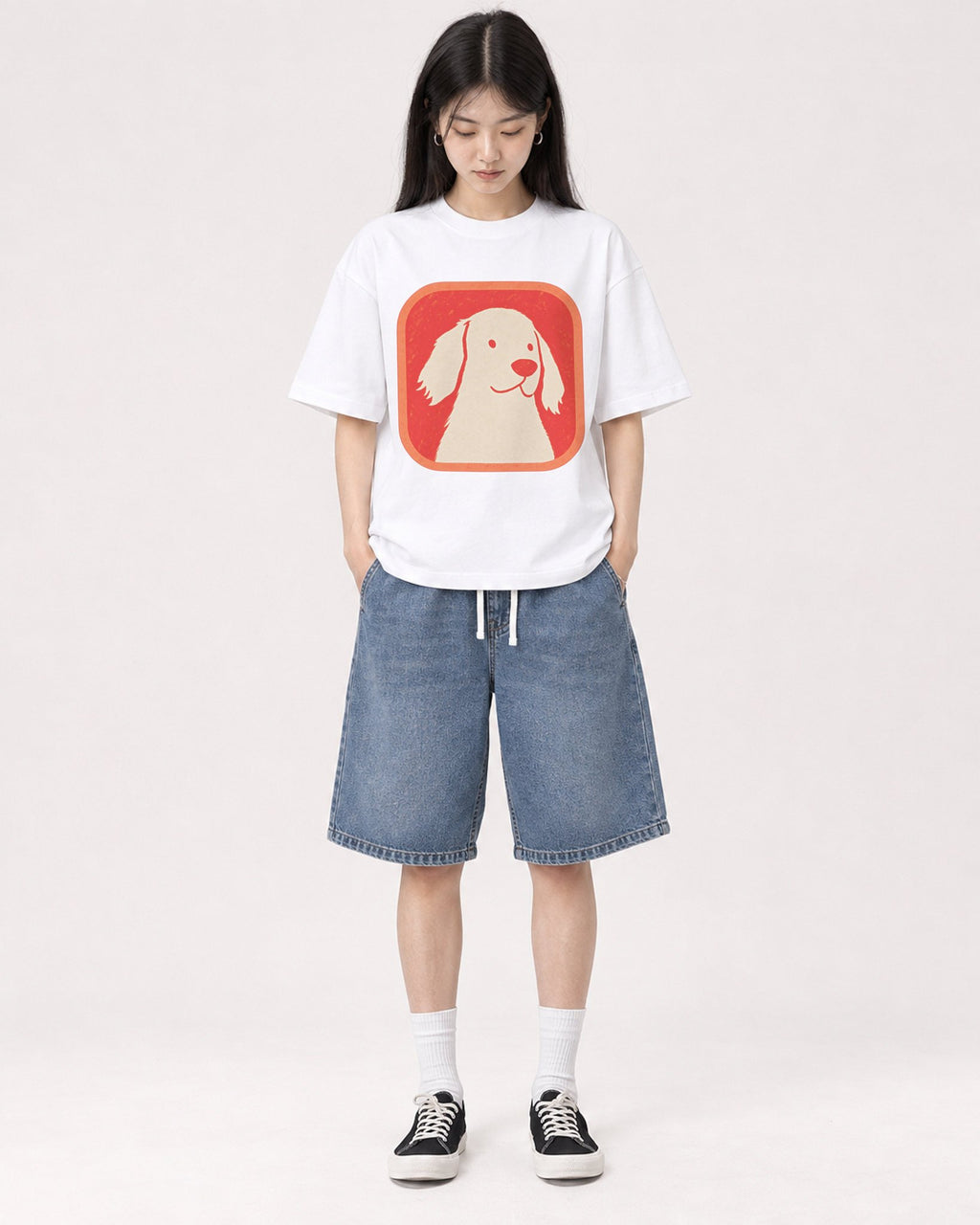 Mockup Boxy Heavyweight Tee White female full-body 01