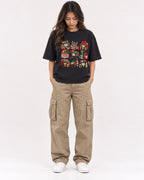 Mockup Boxy Heavyweight Tee Black female full-body 02
