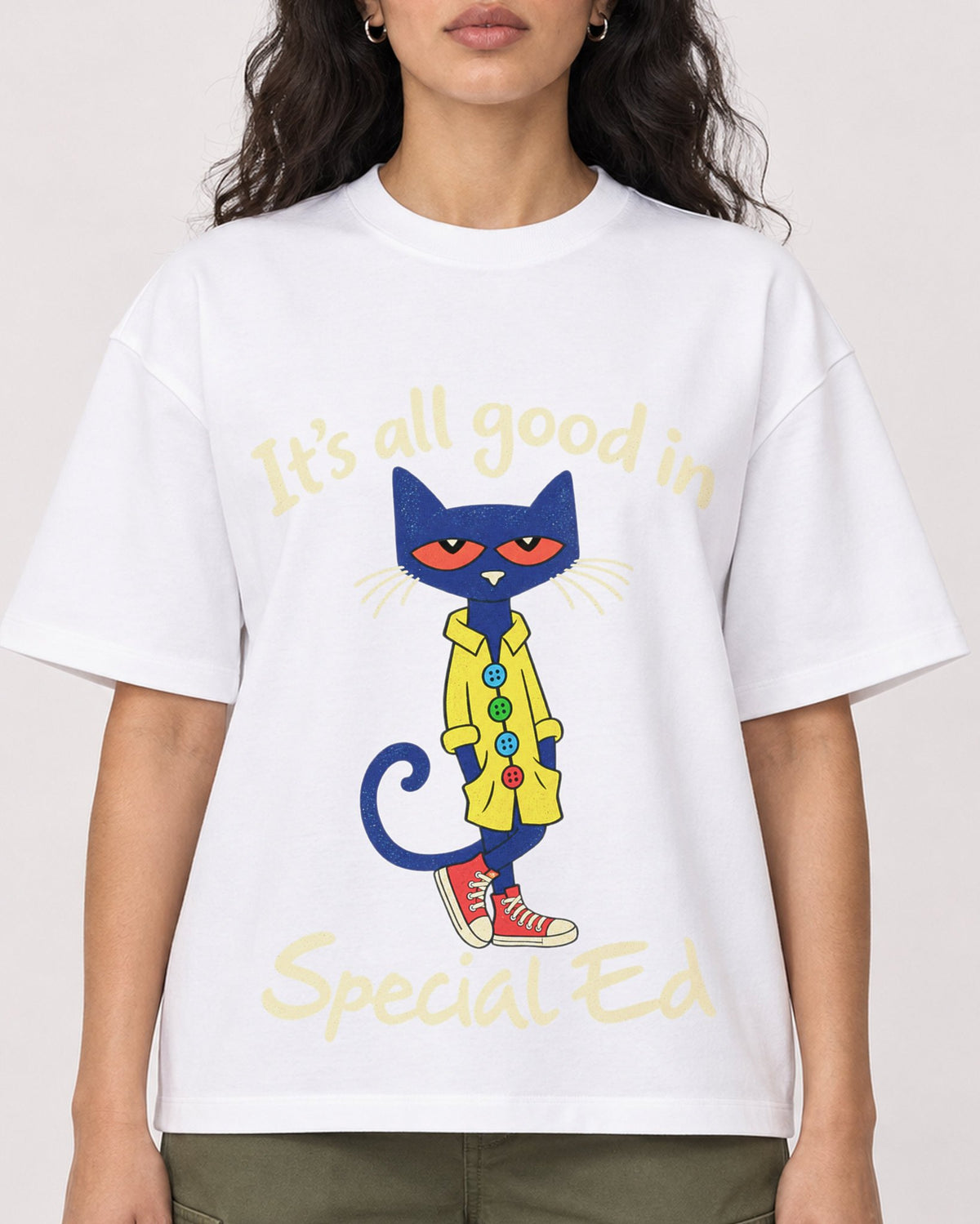 Mockup Boxy Heavyweight Tee White female close-up 07