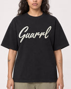 Mockup Boxy Heavyweight Tee Black female close-up 30