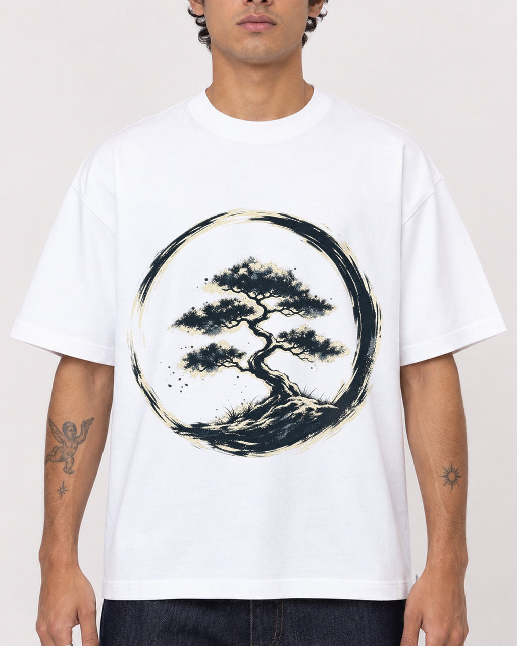 Mockup Boxy Heavyweight Tee White male close-up 06