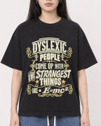 Mockup Boxy Heavyweight Tee Black female close-up 01