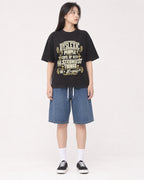 Mockup Boxy Heavyweight Tee Black female full-body 01