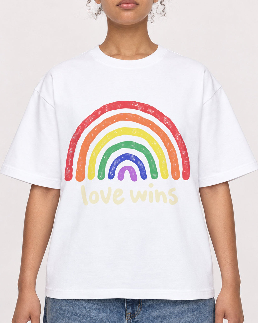 Mockup Boxy Heavyweight Tee White female close-up 20