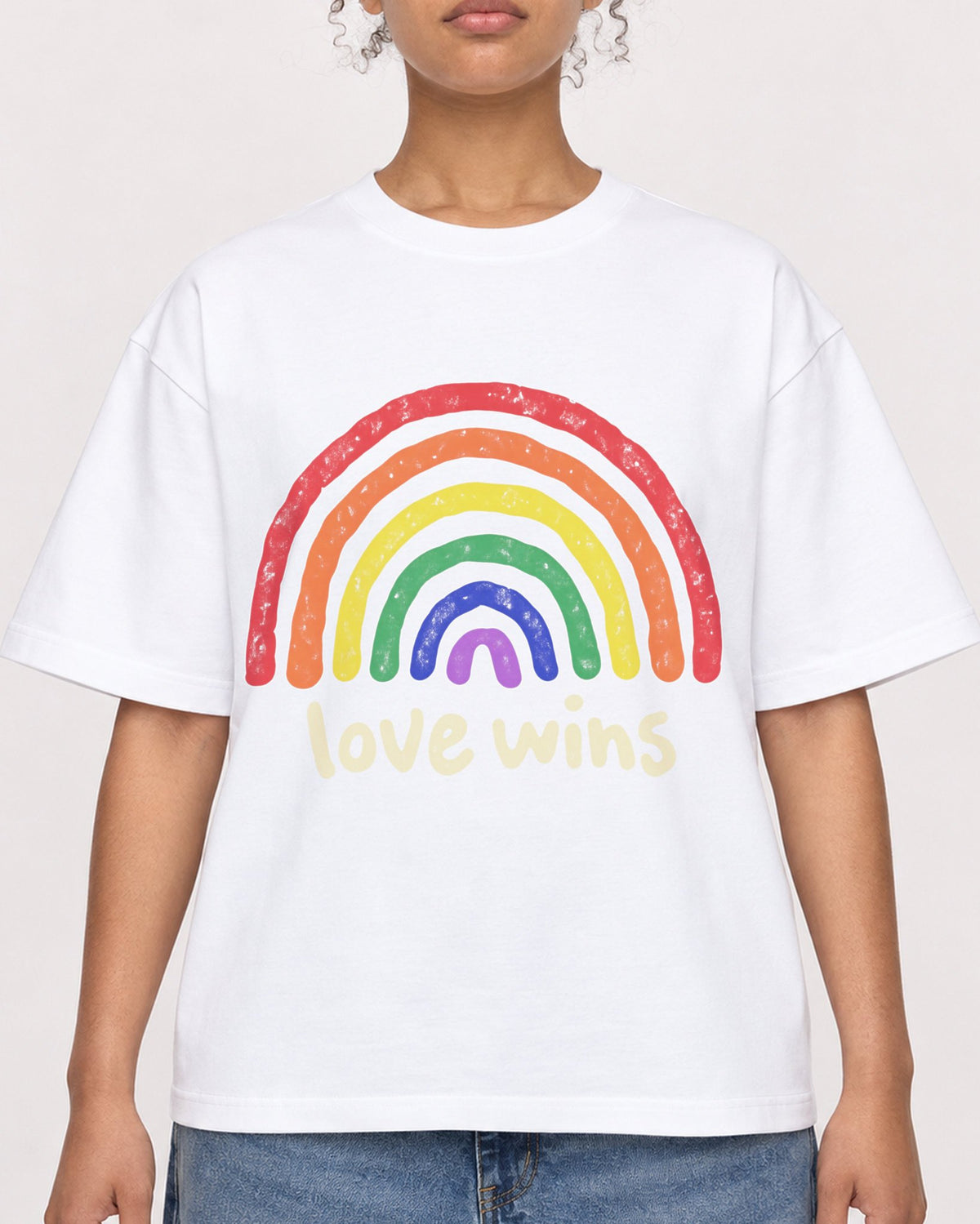 Mockup Boxy Heavyweight Tee White female close-up 20