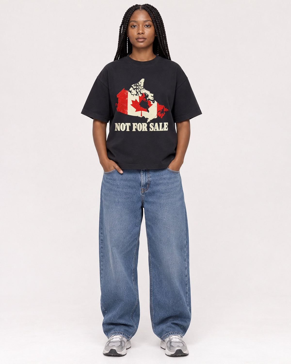 Mockup Boxy Heavyweight Tee Black female full-body 04