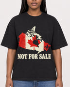 Mockup Boxy Heavyweight Tee Black female close-up 04