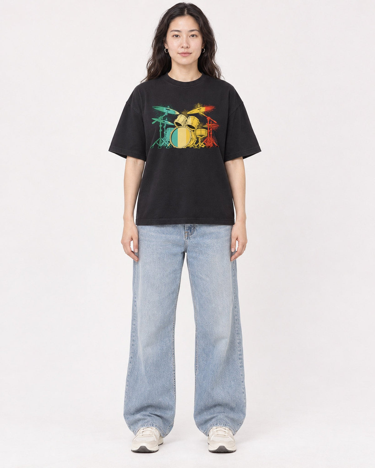Mockup Boxy Heavyweight Tee Black female full-body 03