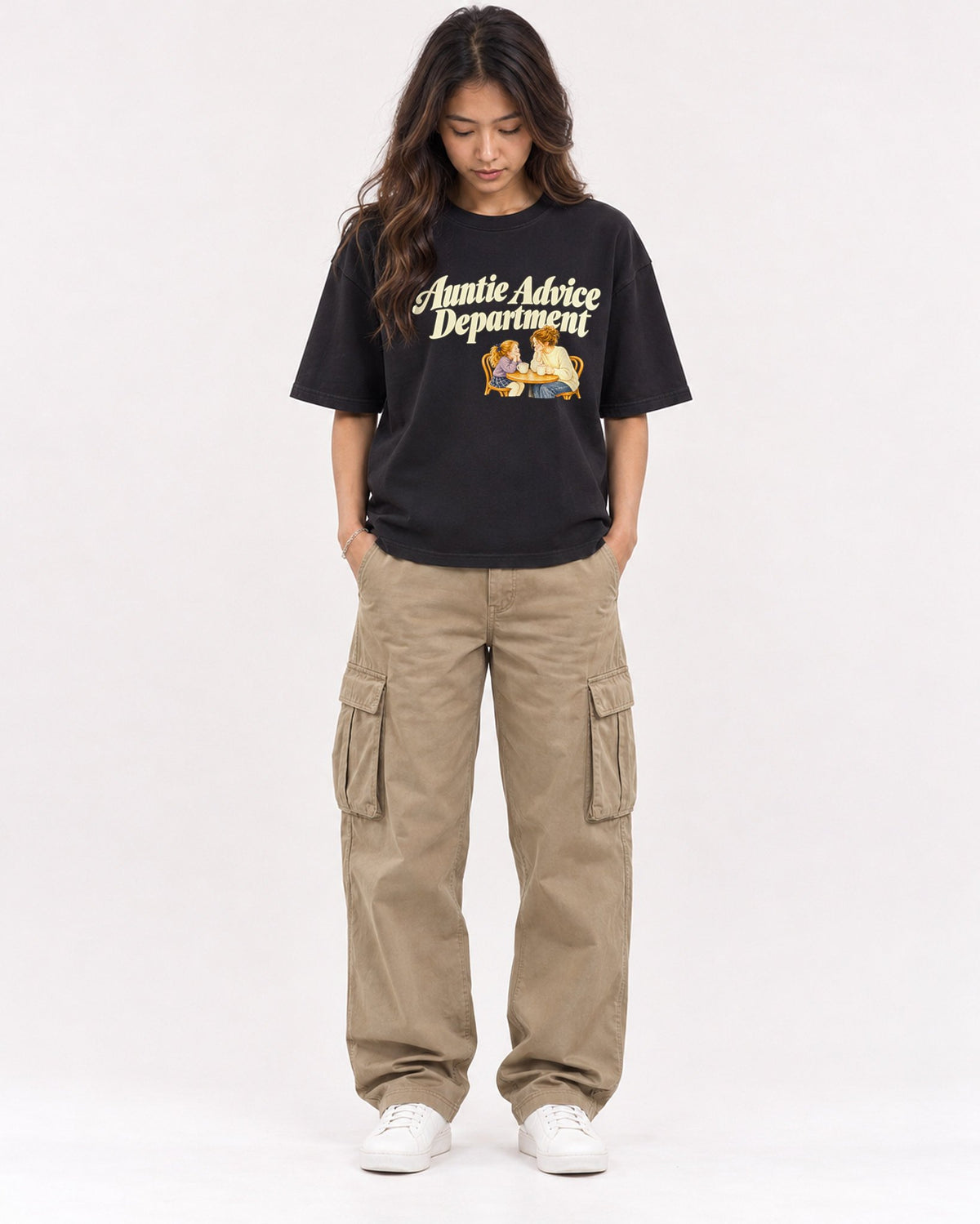 Mockup Boxy Heavyweight Tee Black female full-body 02