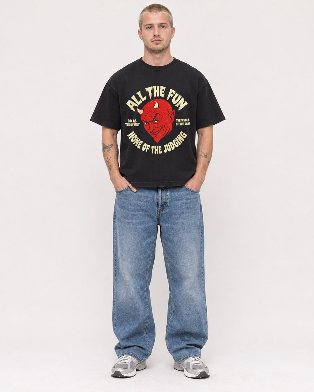 Mockup Boxy Heavyweight Tee Black male full-body 18