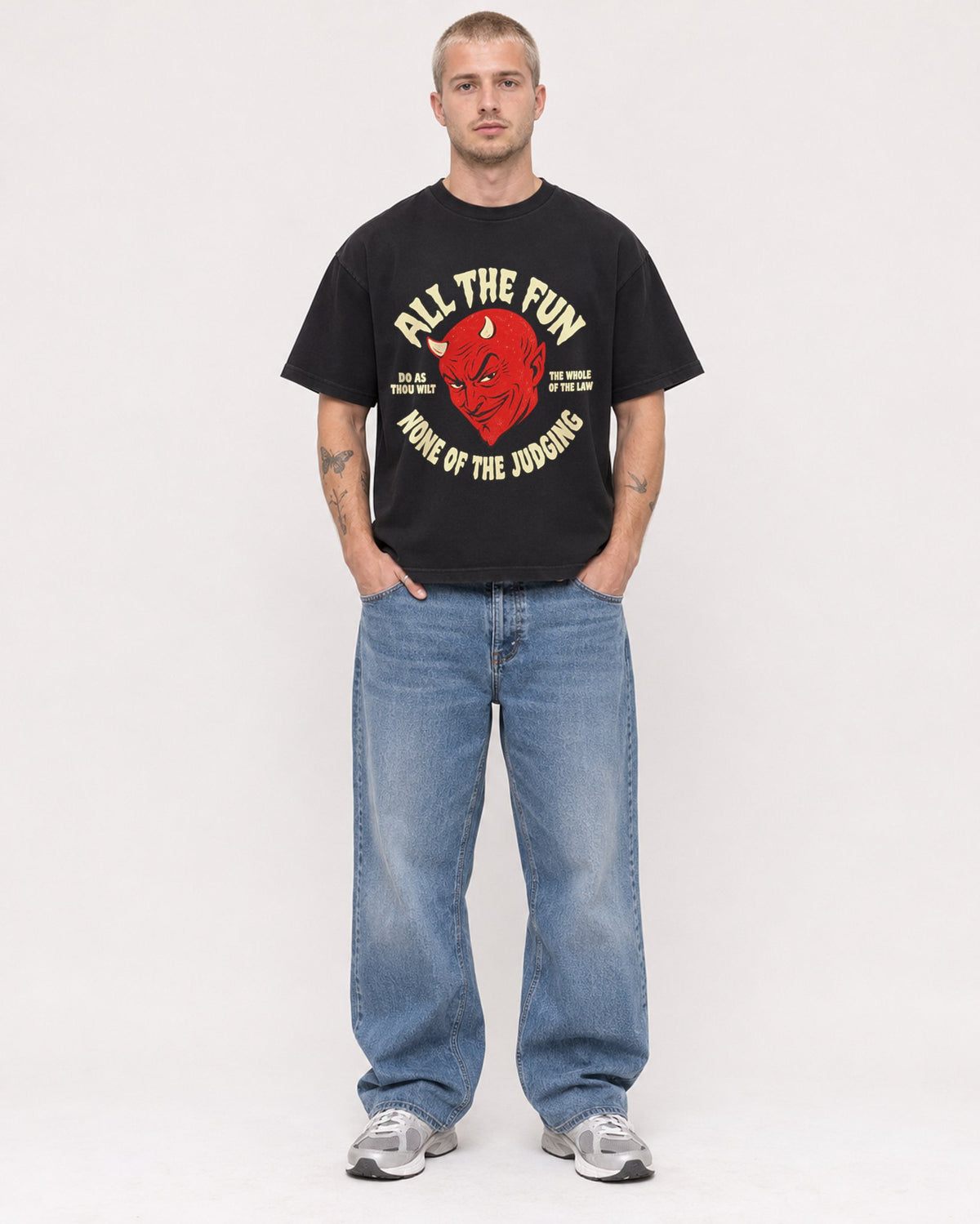 Mockup Boxy Heavyweight Tee Black male full-body 18