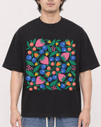 Mockup Boxy Heavyweight Tee Black male close-up 03