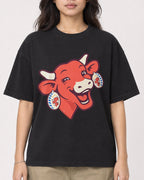 Mockup Boxy Heavyweight Tee Black female close-up 02