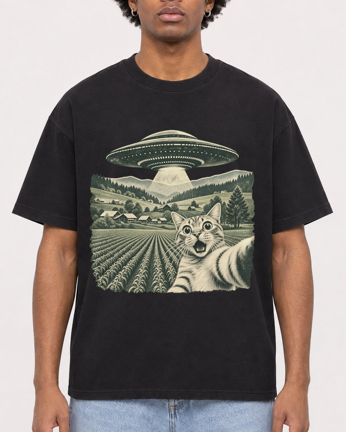 Mockup Boxy Heavyweight Tee Black male close-up 45