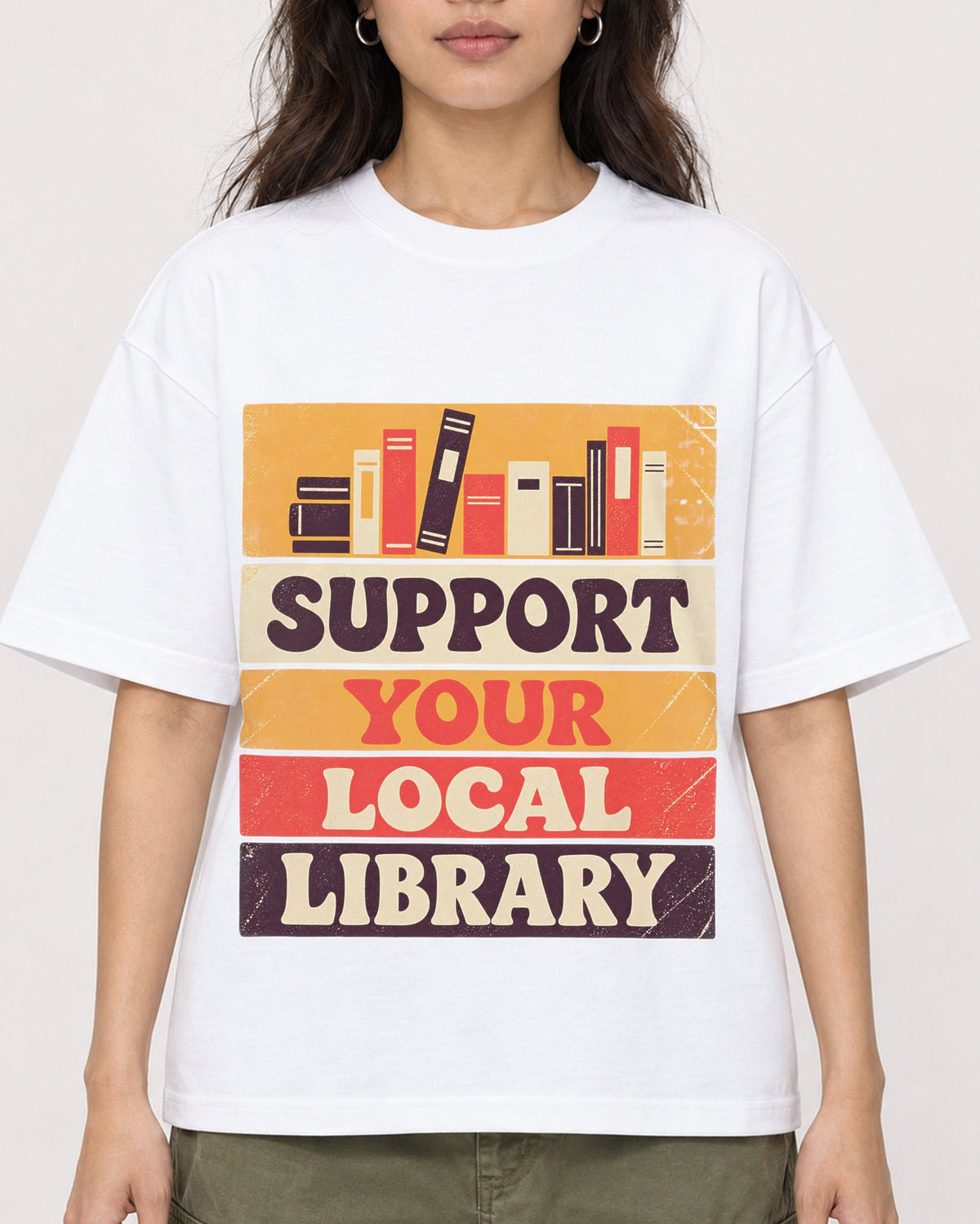 Mockup Boxy Heavyweight Tee White female close-up 02