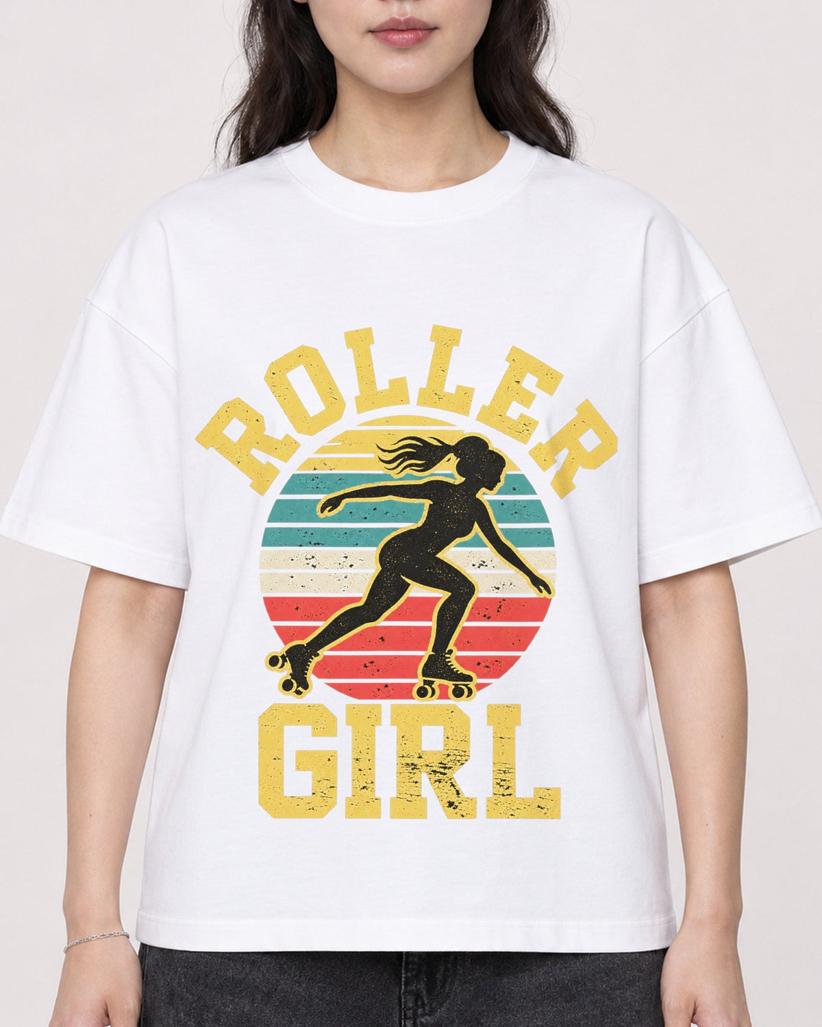 Mockup Boxy Heavyweight Tee White female close-up 03