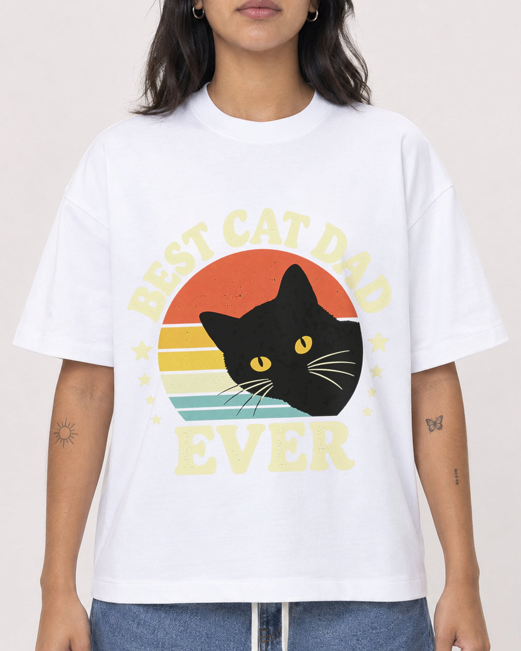 Mockup Boxy Heavyweight Tee White female close-up 36
