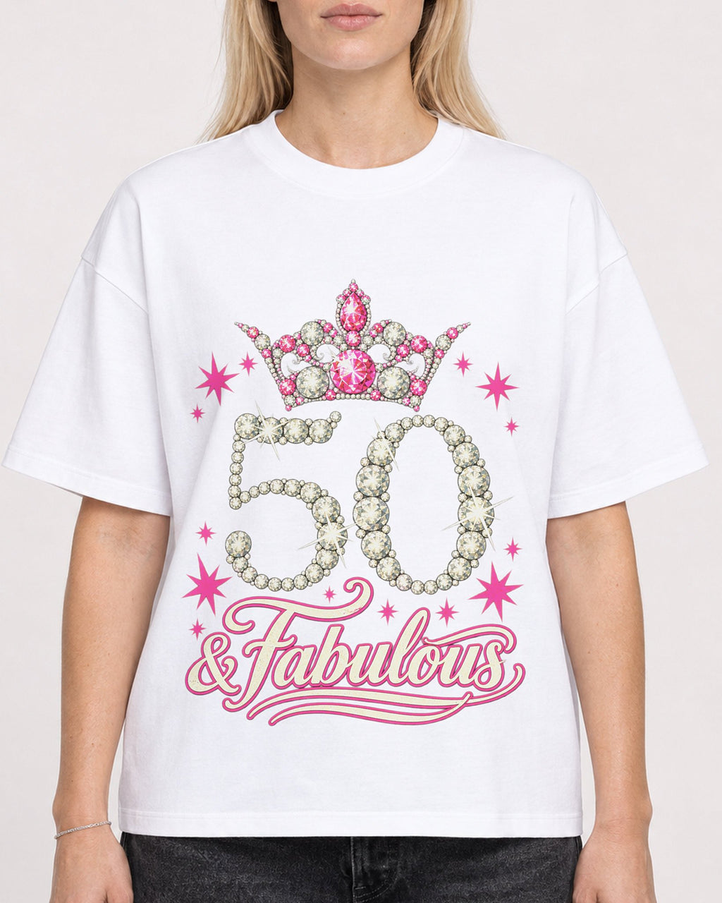 Mockup Boxy Heavyweight Tee White female close-up 08