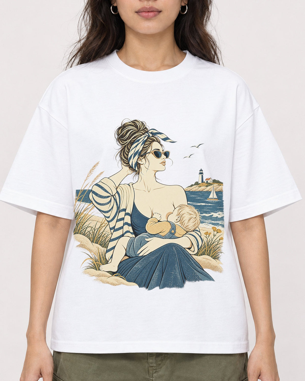 Mockup Boxy Heavyweight Tee White female close-up 02