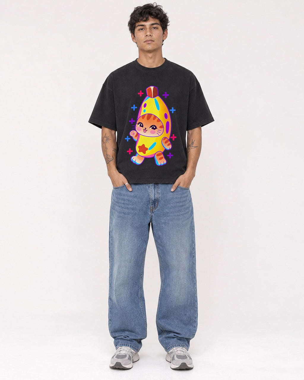 Mockup Boxy Heavyweight Tee Black male full-body 06