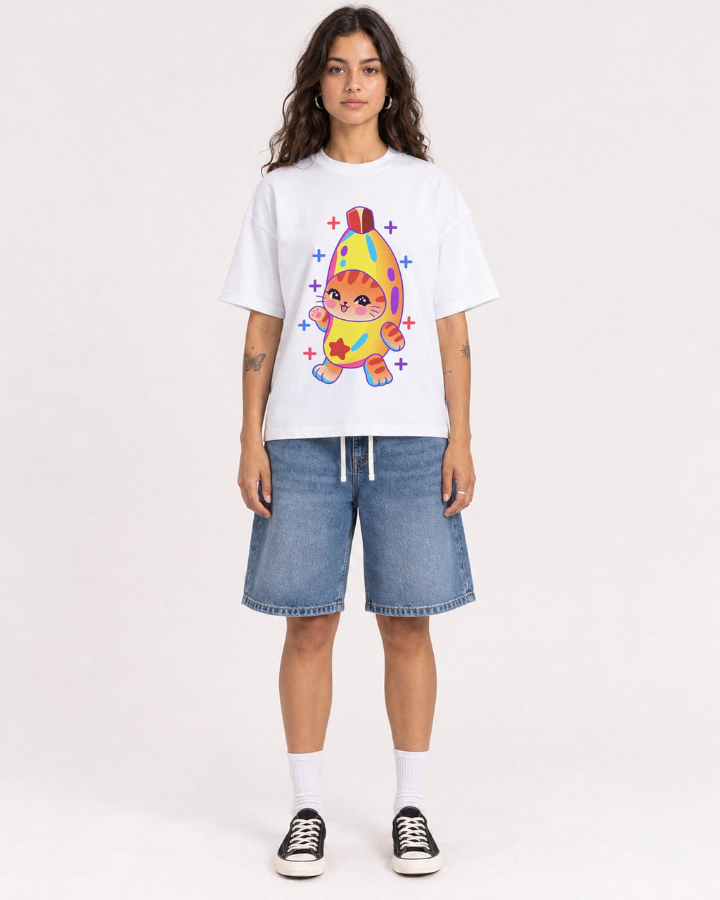 Mockup Boxy Heavyweight Tee White female full-body 06