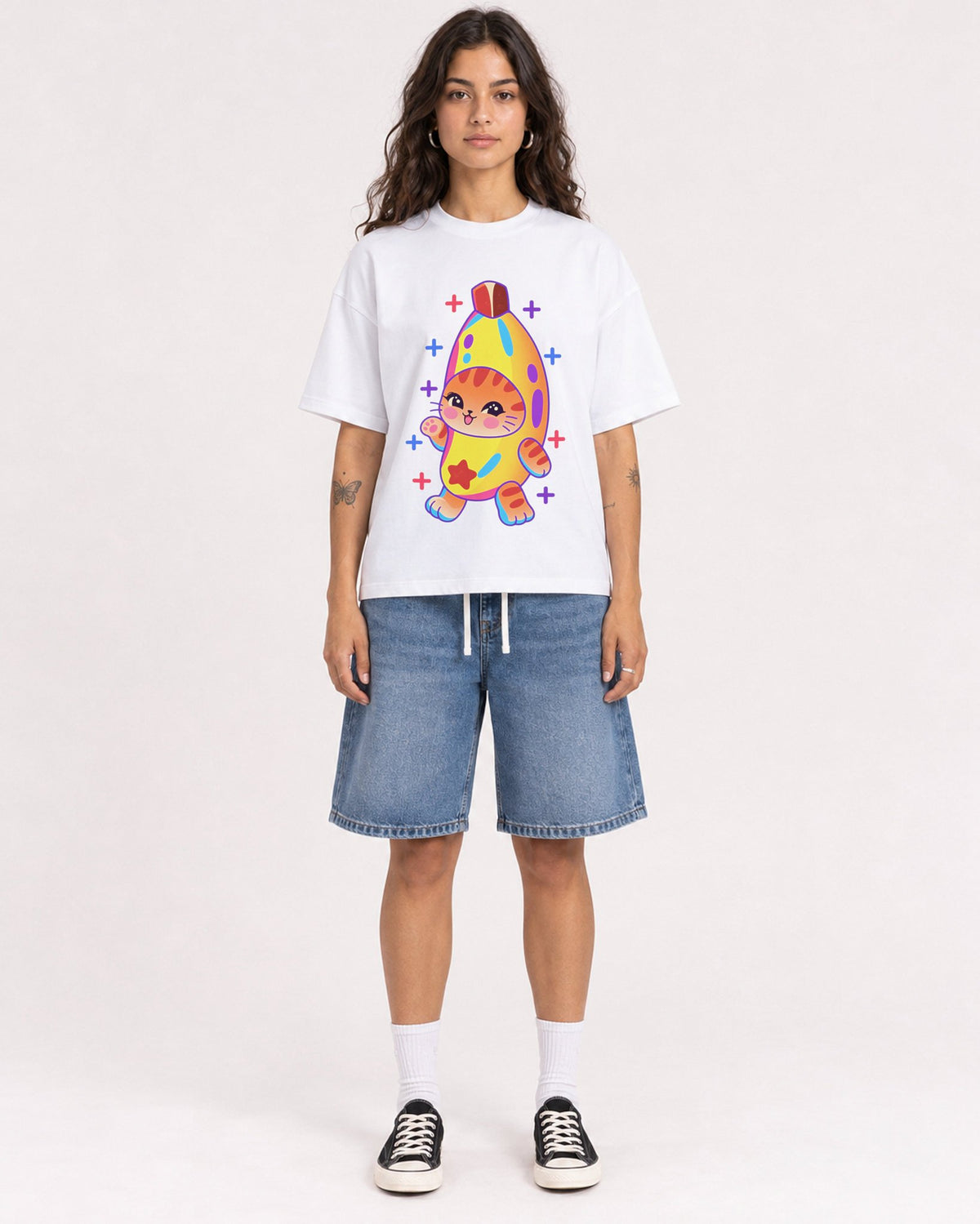 Mockup Boxy Heavyweight Tee White female full-body 06