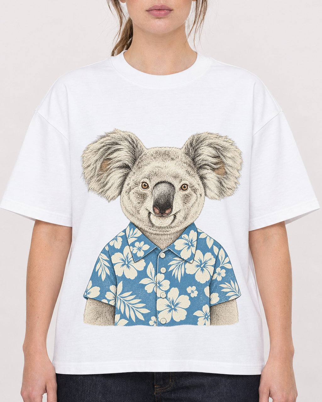Mockup Boxy Heavyweight Tee White female close-up 29