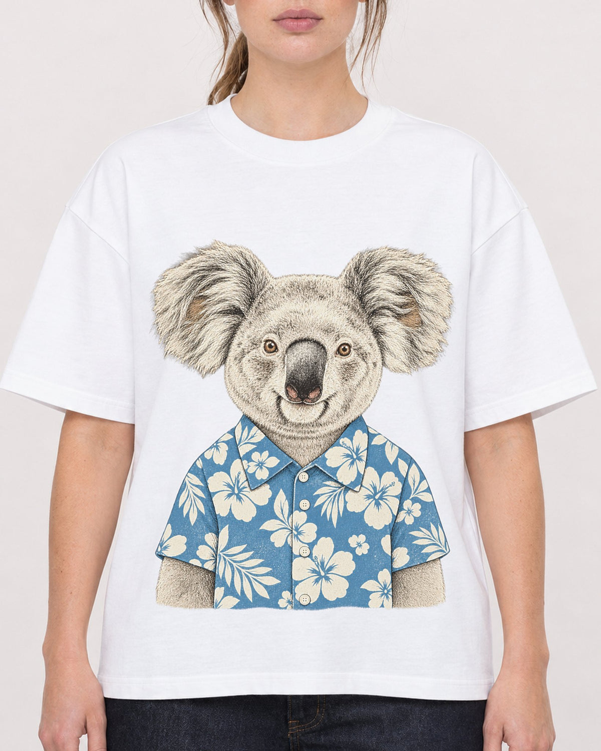 Mockup Boxy Heavyweight Tee White female close-up 29